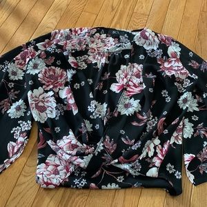 Kimono style floral blouse - size small